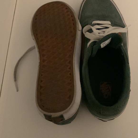 Kids size 5 vans, green and brown - Picture 4 of 4